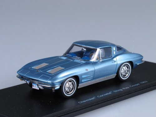 !  ! Chevrolet Corvette Sting Ray coupe - blue 1963